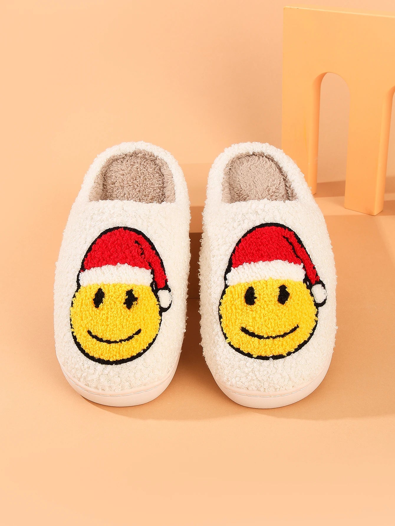 Smiling Face Christmas Hat Tree Cotton Slippers