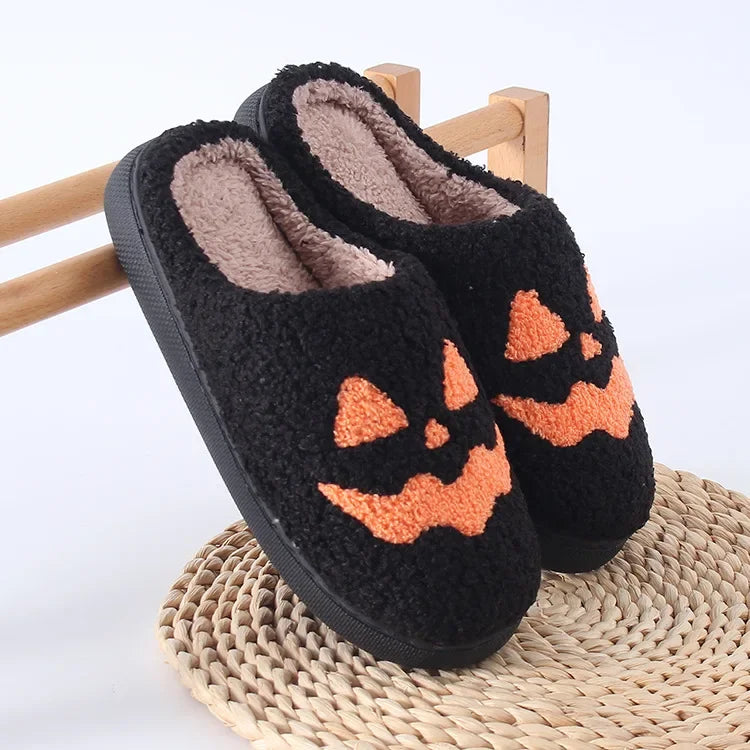 Halloween bad smile skull slippers