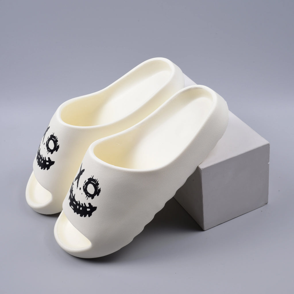 Smile Slippers - XO Smiley Couple Slides